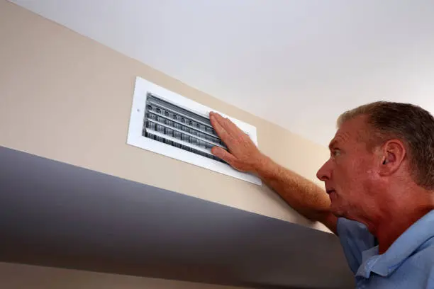 Sistema de climatización por conductos instalado en vivienda unifamiliar en Vallirana, Baix Llobregat